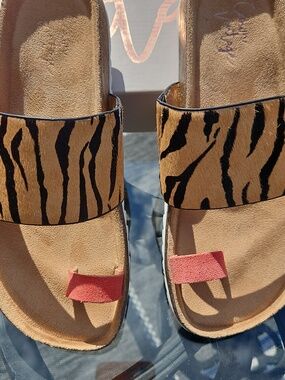 Crown Vintage NEW sandals